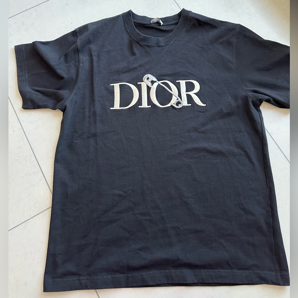 Dior X Judy Blame Safety Pin embroidered T- Shirt 2020 release.
